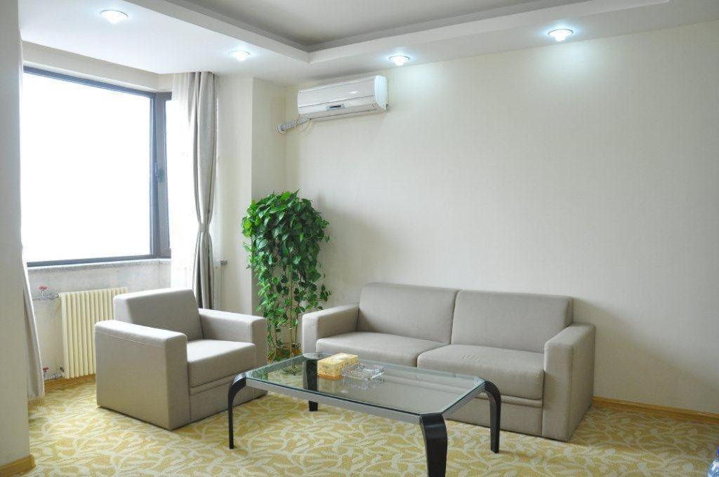 Super 8 Hotel Qingdao Railway Station Gui Zhou Road Ngoại thất bức ảnh